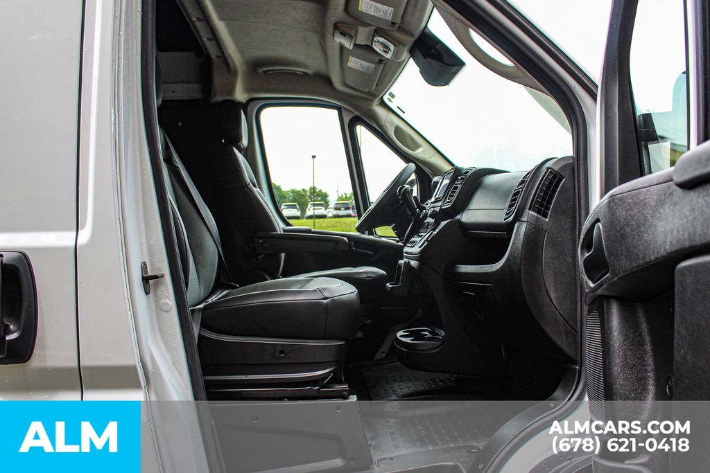 Used 2025 White Ram High Roof image 17