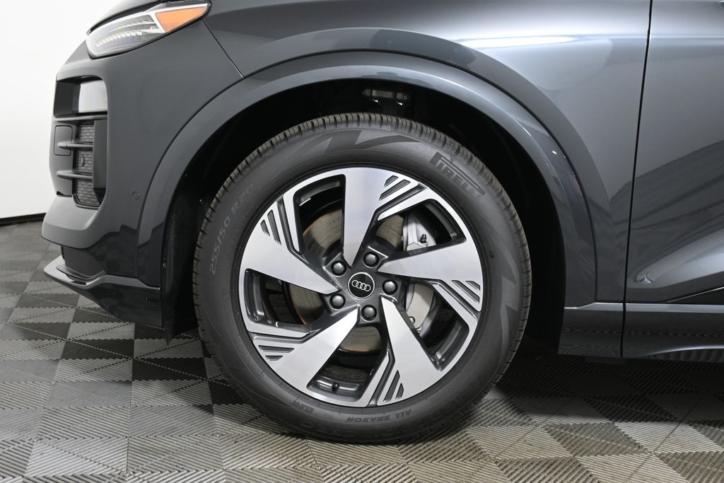 2025 Audi e-tron Premium 11