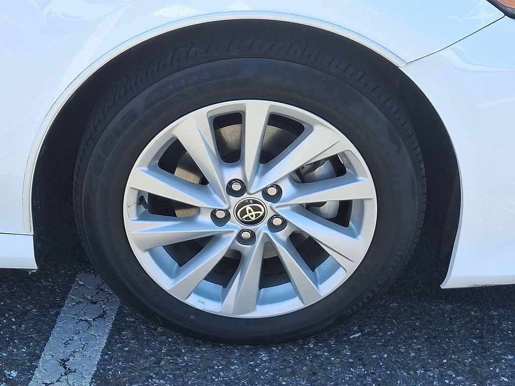2022 Toyota Camry LE 8