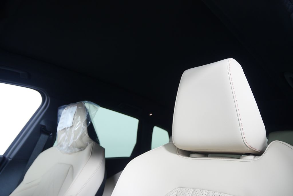 Thumbnail: 2026 BMW X3 - 12