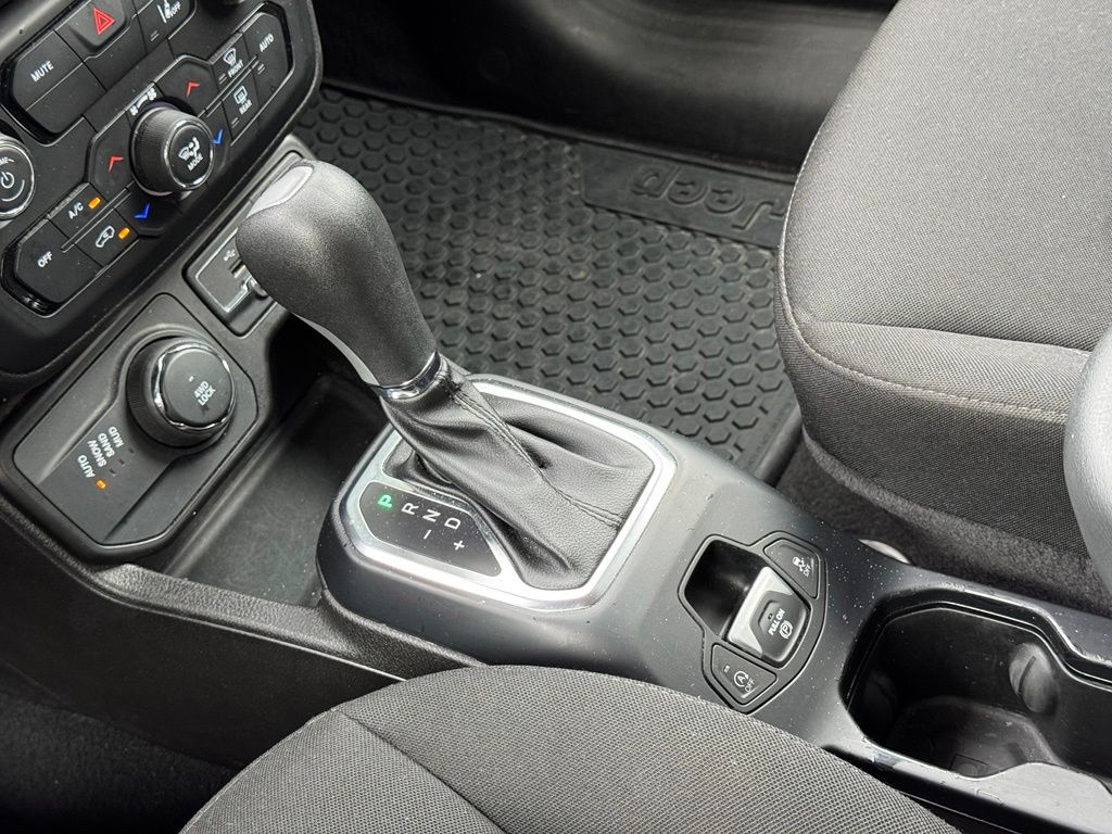 Used 2023 Jeep Renegade SUV