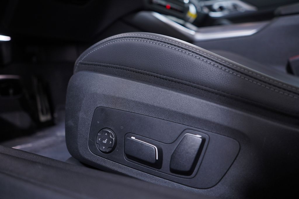 Thumbnail: 2025 BMW 4 Series - 17