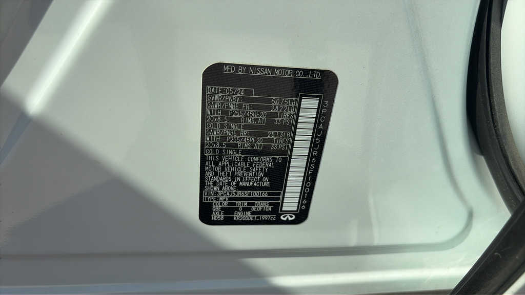 Used 2025 Radiant White INFINITI LUXE image 27