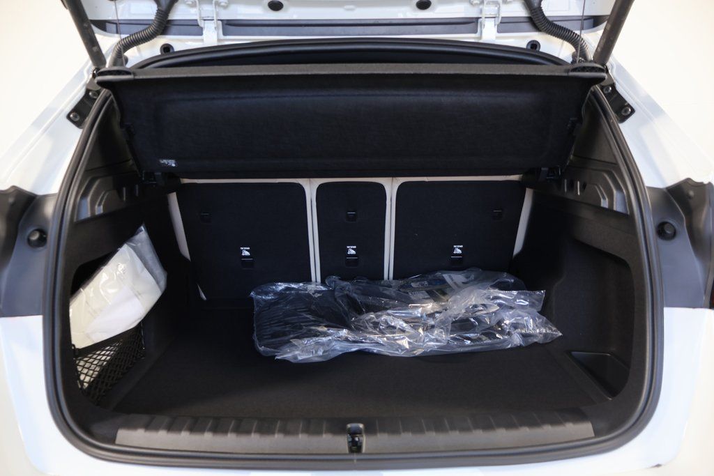 Thumbnail: 2025 BMW X1 - 8