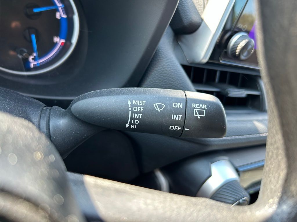 Thumbnail: 2025 Toyota RAV4 - 19