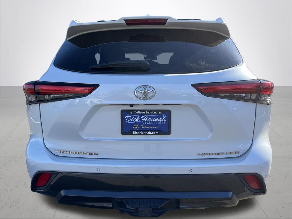 2022 Toyota Highlander Limited