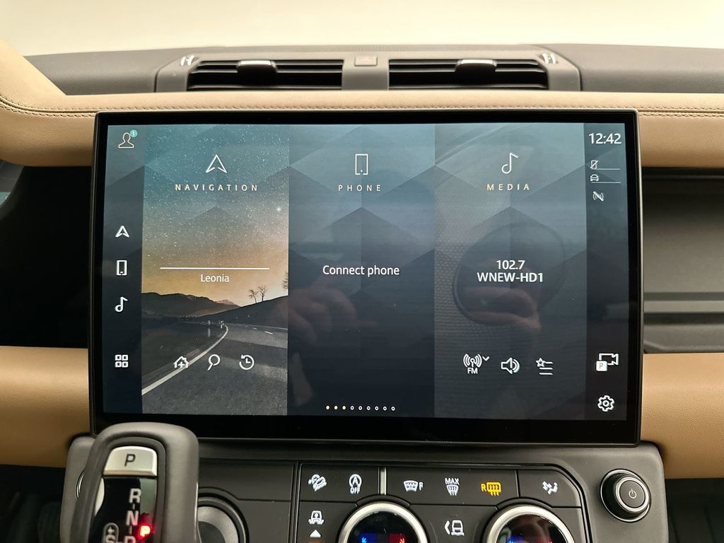 Thumbnail: 2026 Land Rover Defender - 27