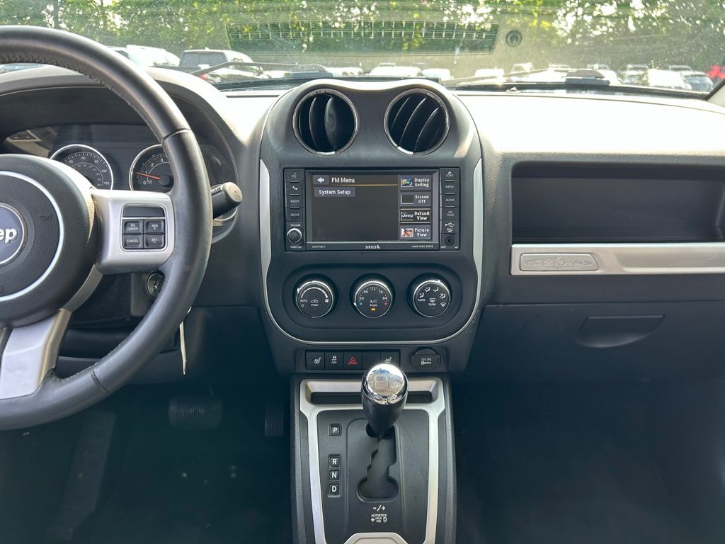 Thumbnail: 2016 Jeep Compass - 15