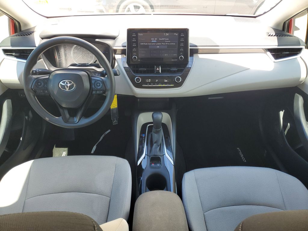2021 Toyota Corolla LE photo 14