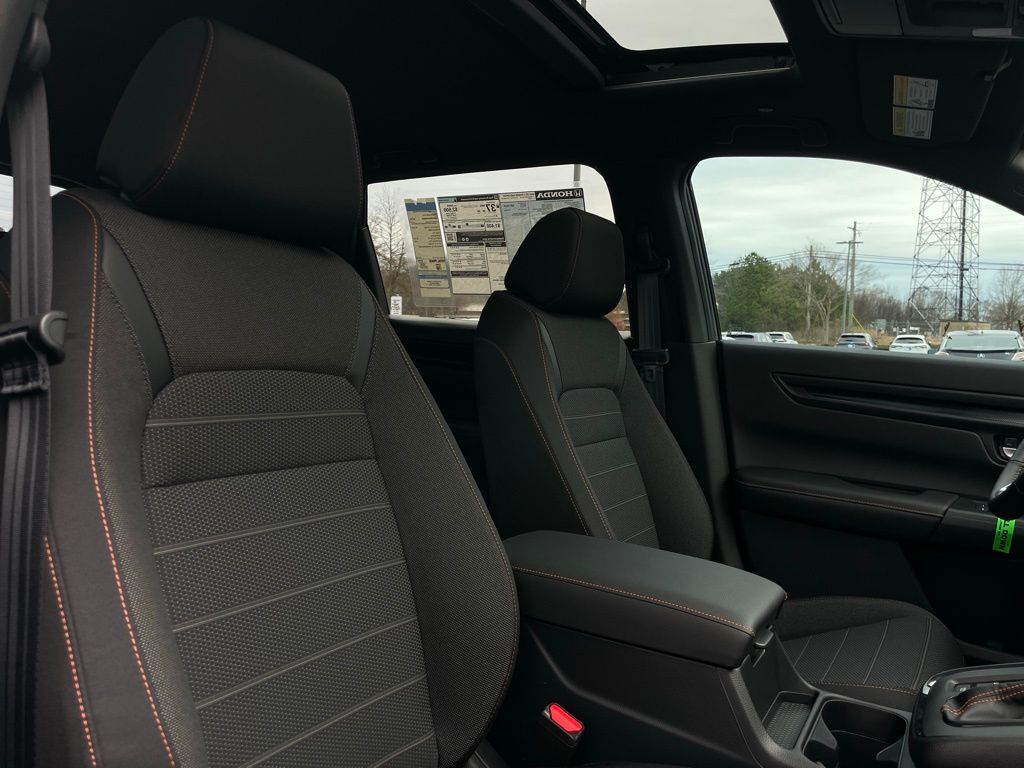 2025 Honda CR-V Sport 32
