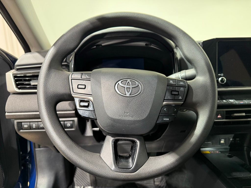 Thumbnail: 2025 Toyota Camry - 21