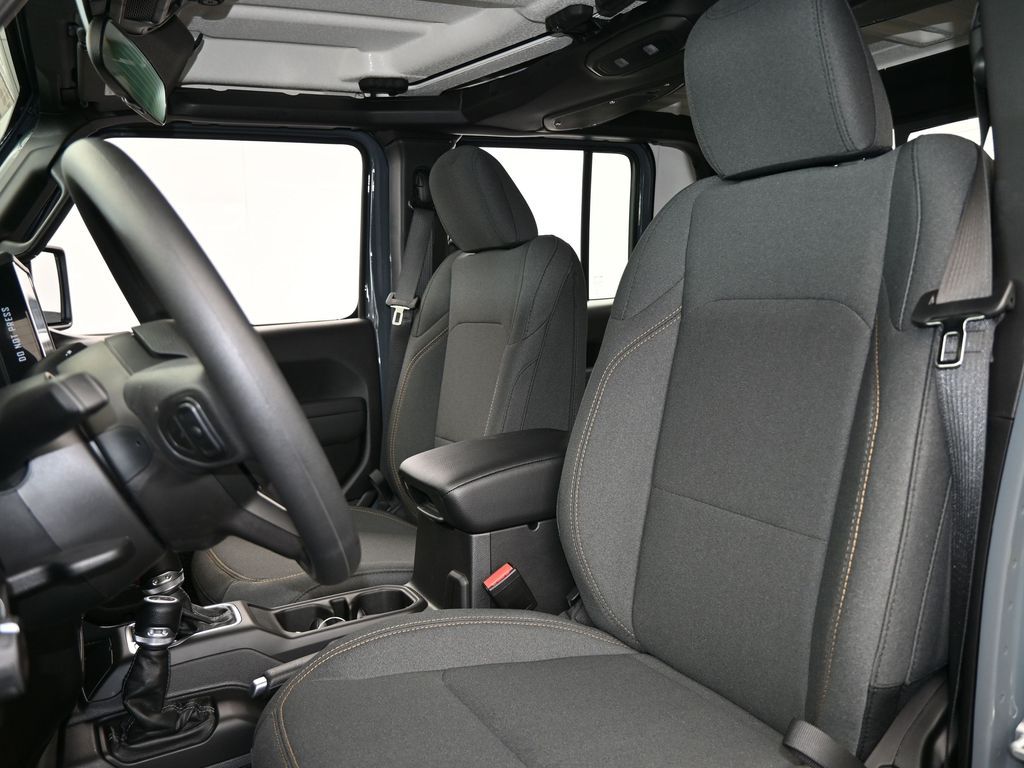 New 2026 anvil clearcoat Jeep Sport image 10