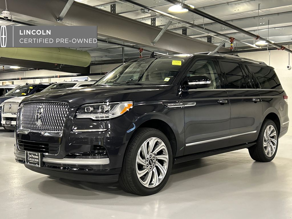 Gray Metallic 2024 Lincoln Navigator SUV / Crossover Four-Wheel Drive Automatic