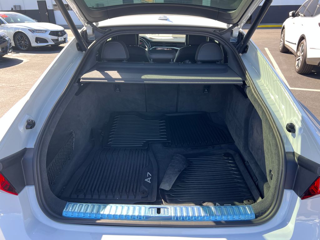 Thumbnail: 2022 Audi A7 - 32