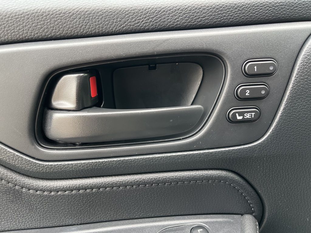 Thumbnail: 2023 Honda Odyssey - 11