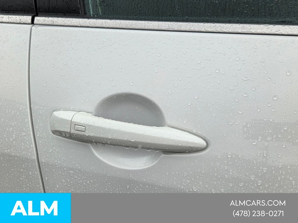 Used 2024 White Nissan SV image 25
