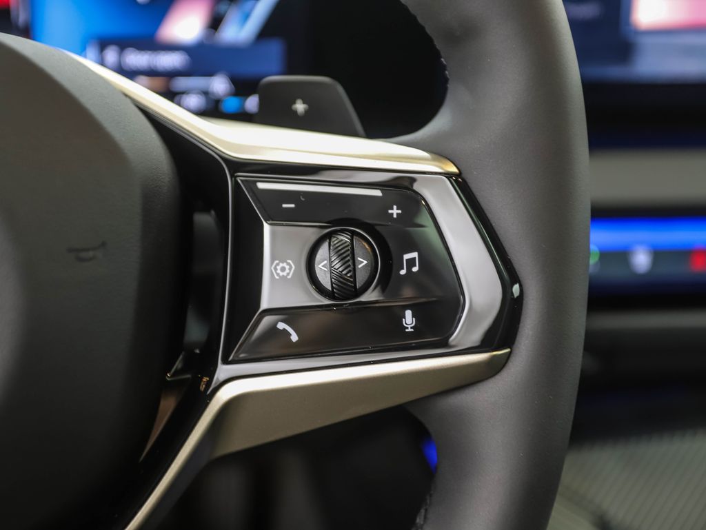 Thumbnail: 2025 BMW X3 - 13