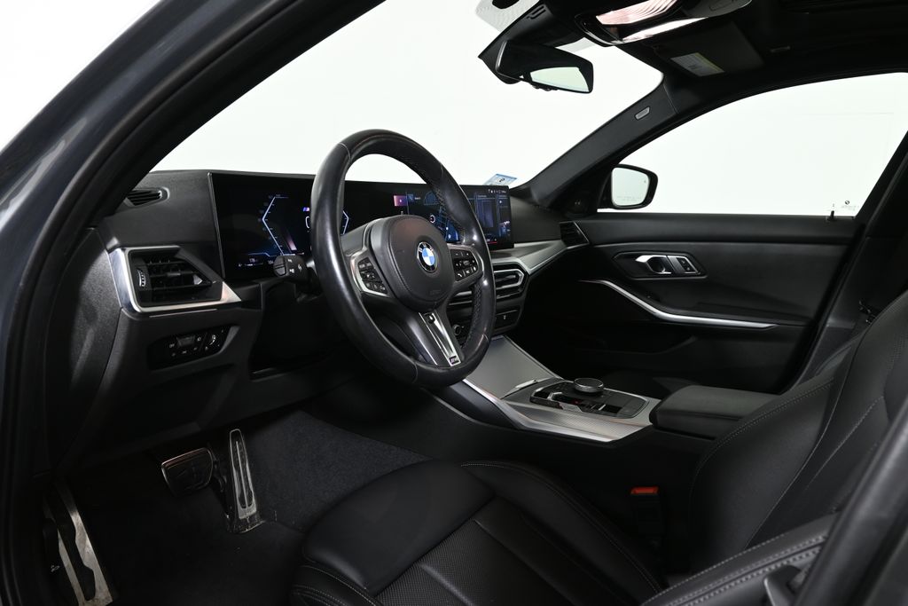 Thumbnail: 2023 BMW 3 Series - 4