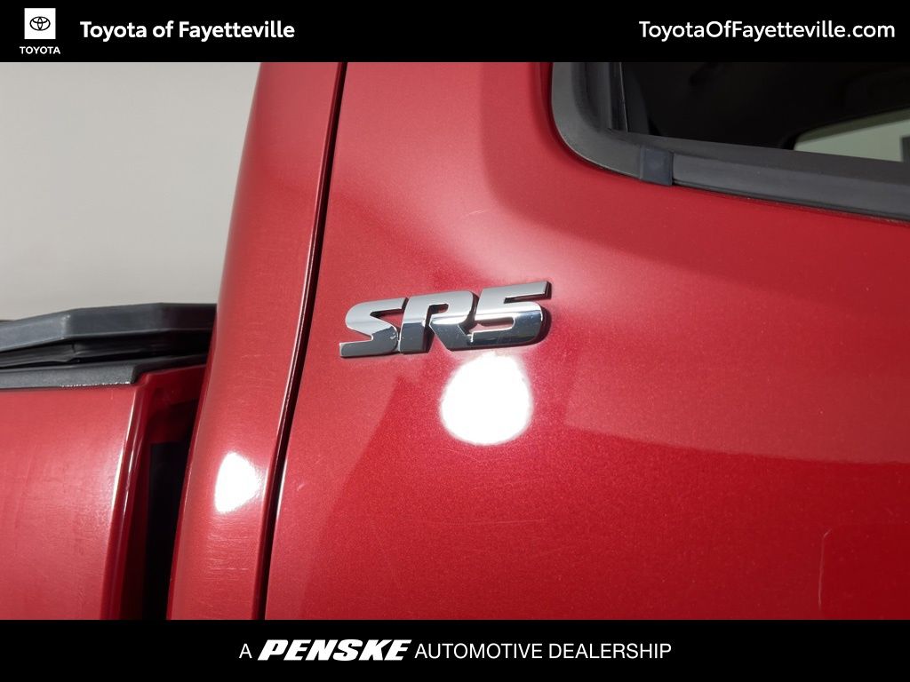 Thumbnail: 2016 Toyota Tacoma - 4