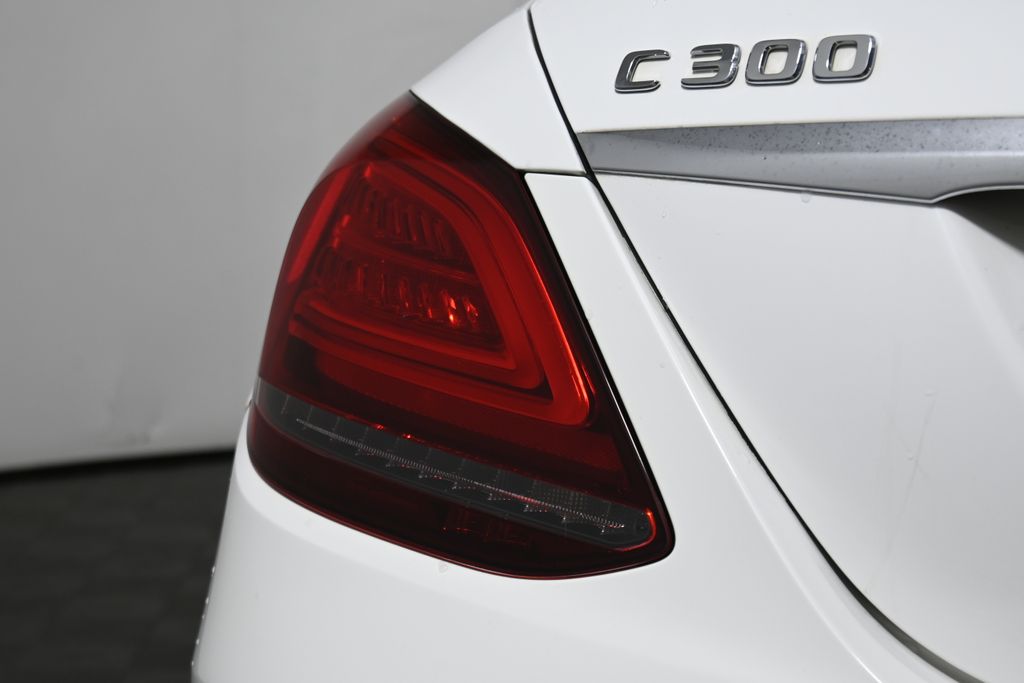 Thumbnail: 2019 Mercedes-Benz C-Class - 12