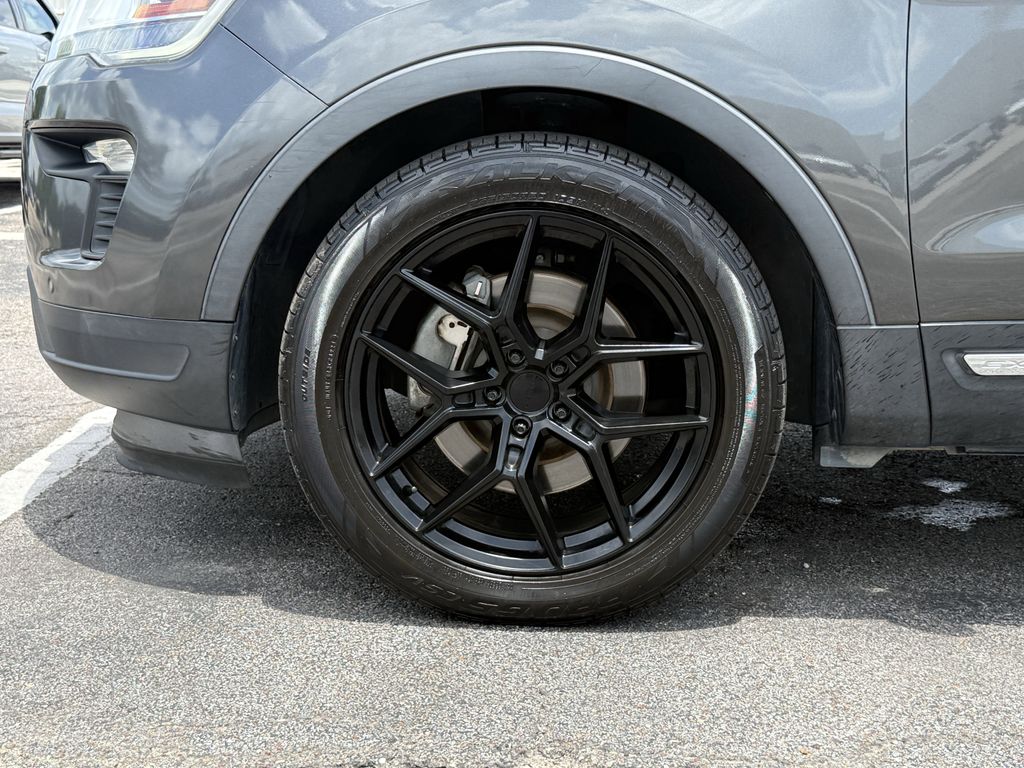 2019 Ford Explorer XLT Gray at Baytown Hyundai