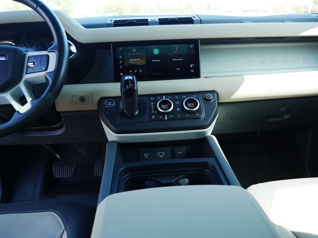 Thumbnail: 2023 Land Rover Defender - 29