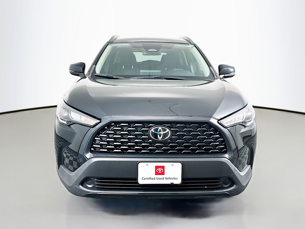 2023 Toyota Corolla Cross LE 2