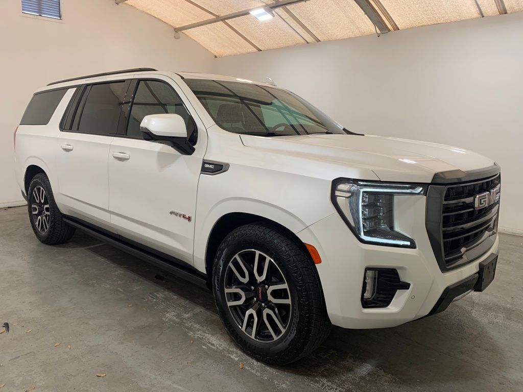 2023 GMC Yukon XL AT4 4