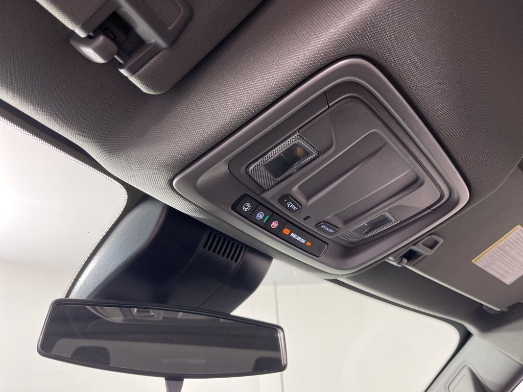 Thumbnail: 2026 Chevrolet Silverado 1500 - 28