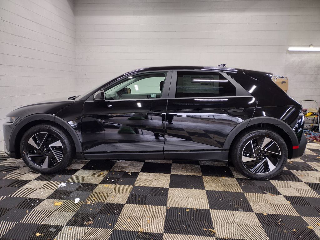 2026 Hyundai IONIQ 5 SE Standard Range