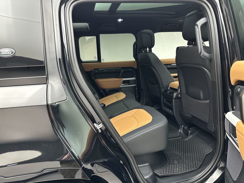 Thumbnail: 2024 Land Rover Defender - 12