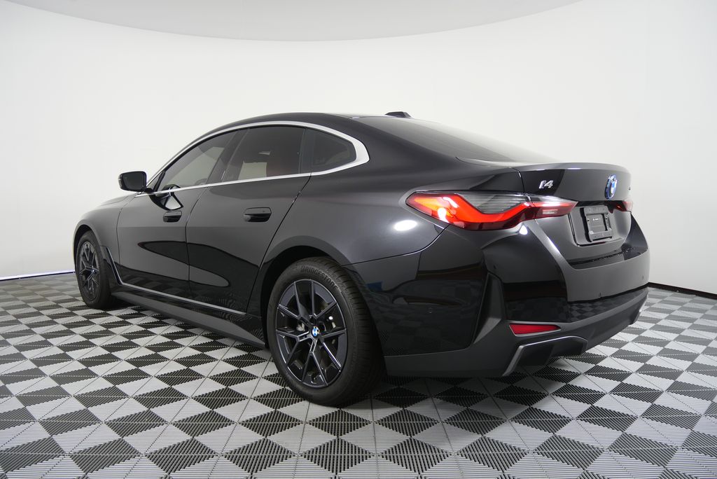 Thumbnail: 2025 BMW i4 - 5