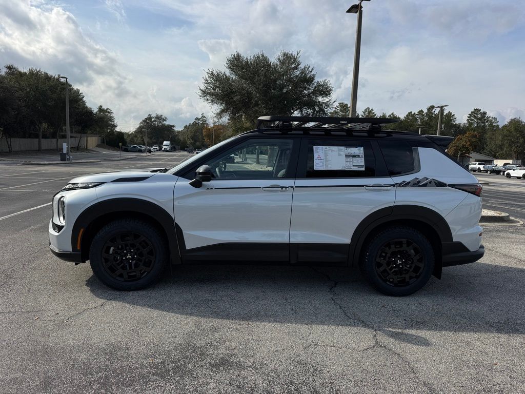 New 2026 Mitsubishi Outlander SUV