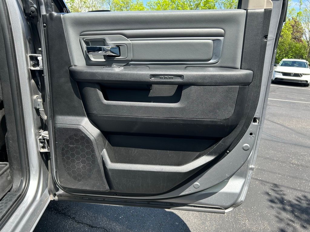 2021 RAM 1500 Classic SLT 22