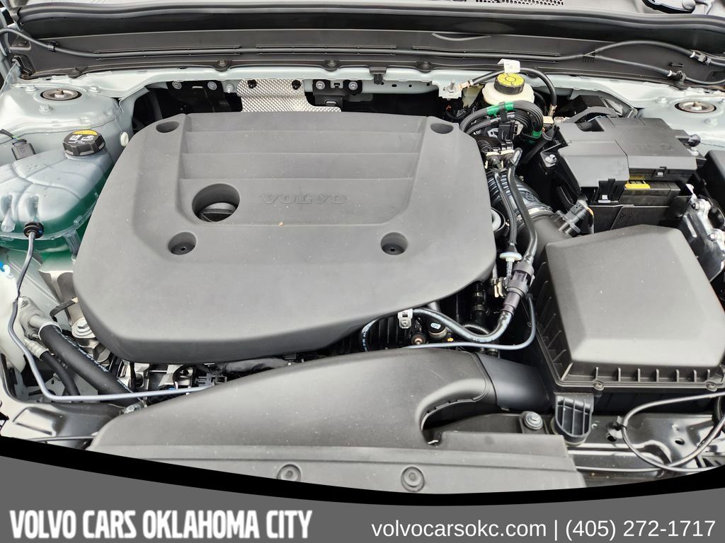 2026 Volvo XC40 Plus - Photo 31