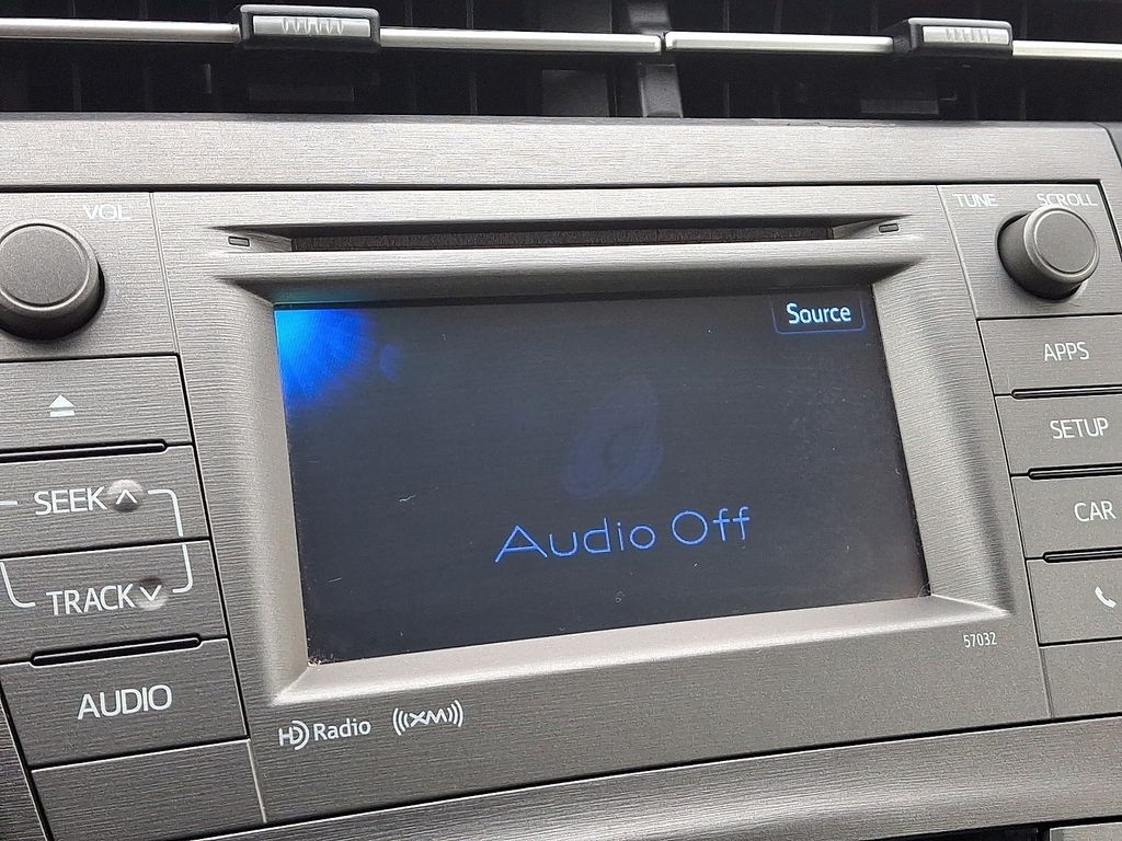 Thumbnail: 2014 Toyota Prius - 16