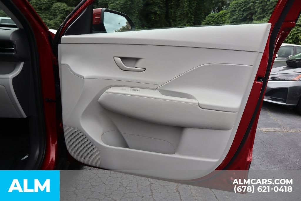2024 Hyundai Kona SEL photo 24