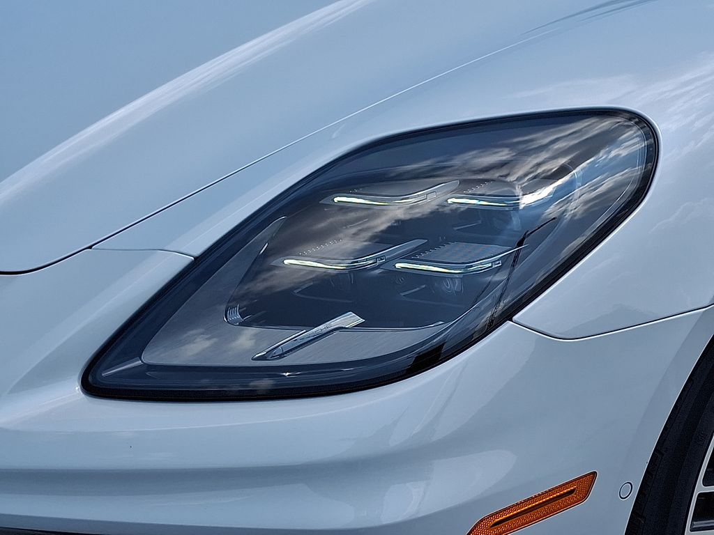 Thumbnail: 2025 Porsche Panamera - 11