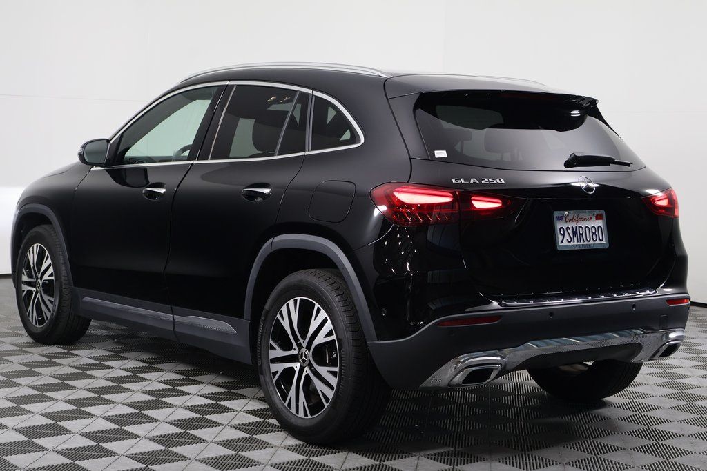 Thumbnail: 2025 Mercedes-Benz GLA - 6