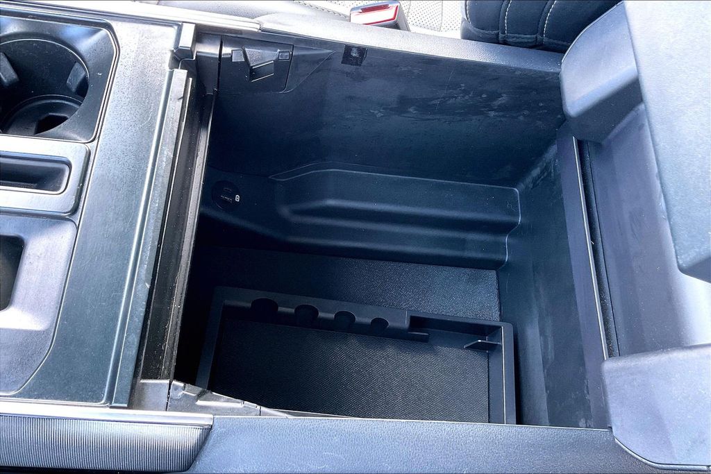 Used 2023 Ford F-150 Lightning Platinum 4D Crew Cab