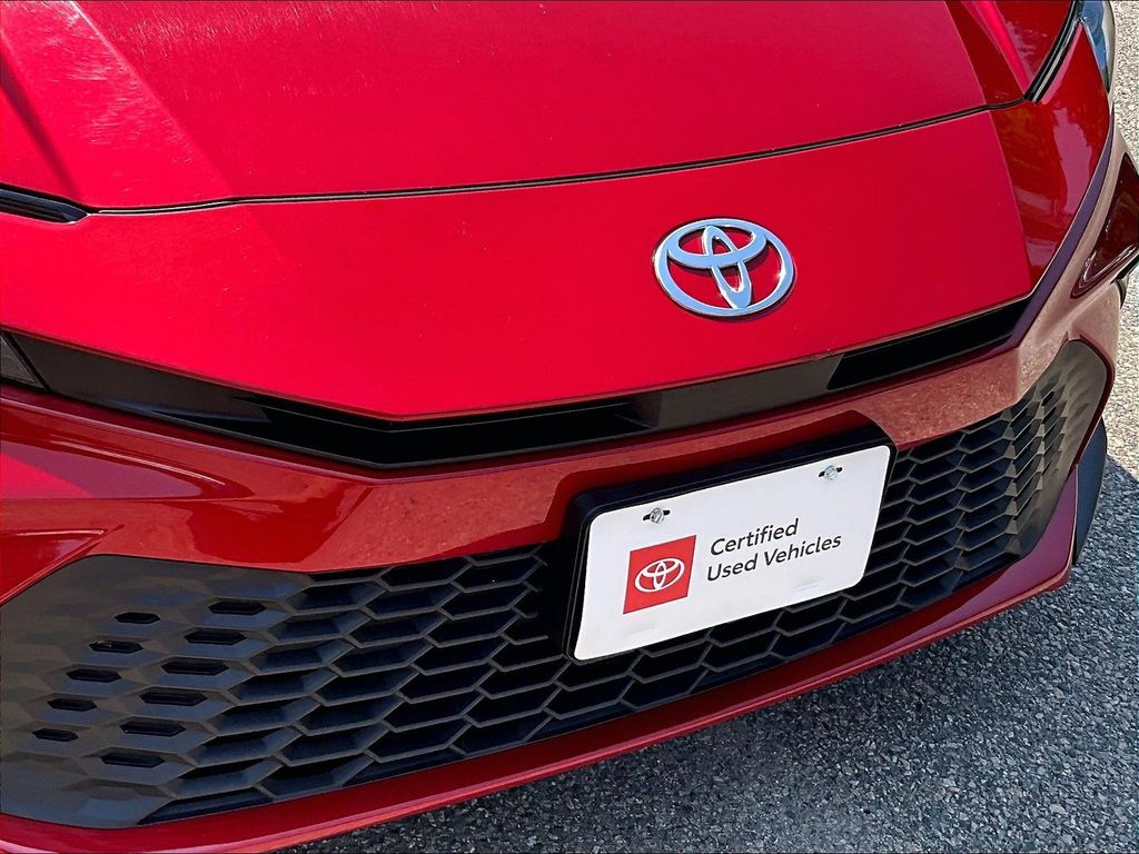 2025 Toyota Camry — photo 29