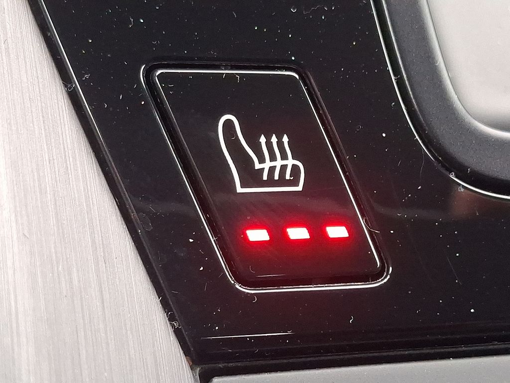 Thumbnail: 2022 Porsche 911 - 22