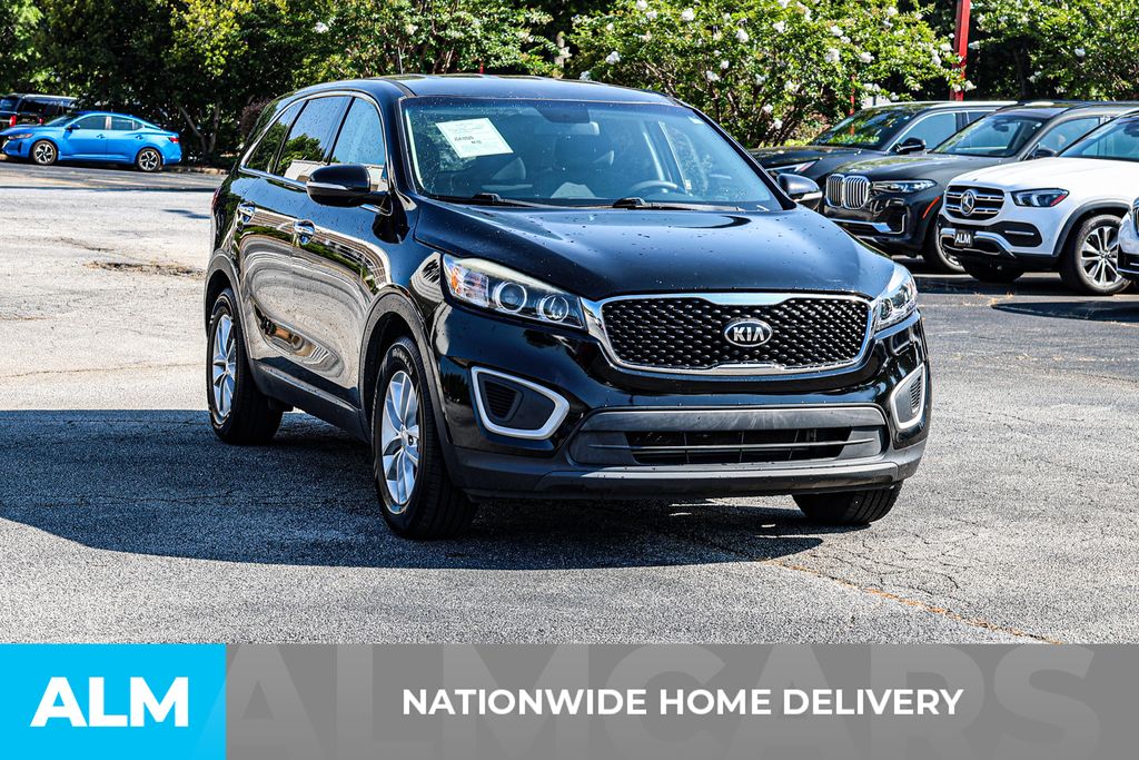 Used 2018 Black Kia L image 5