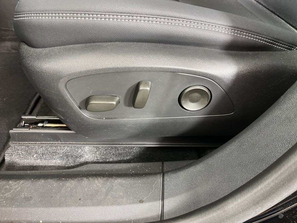 Thumbnail: 2025 Chevrolet Blazer EV - 25