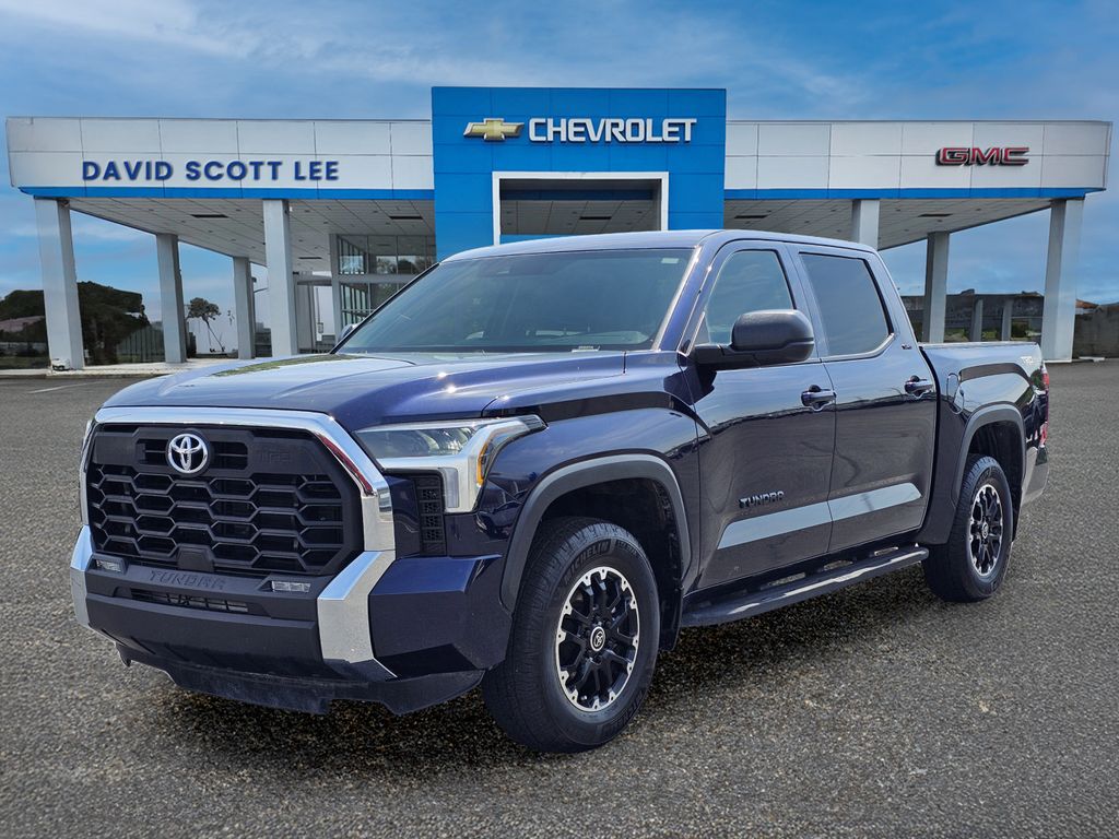 2024 Toyota Tundra SR5 CrewMax Cab 4WD