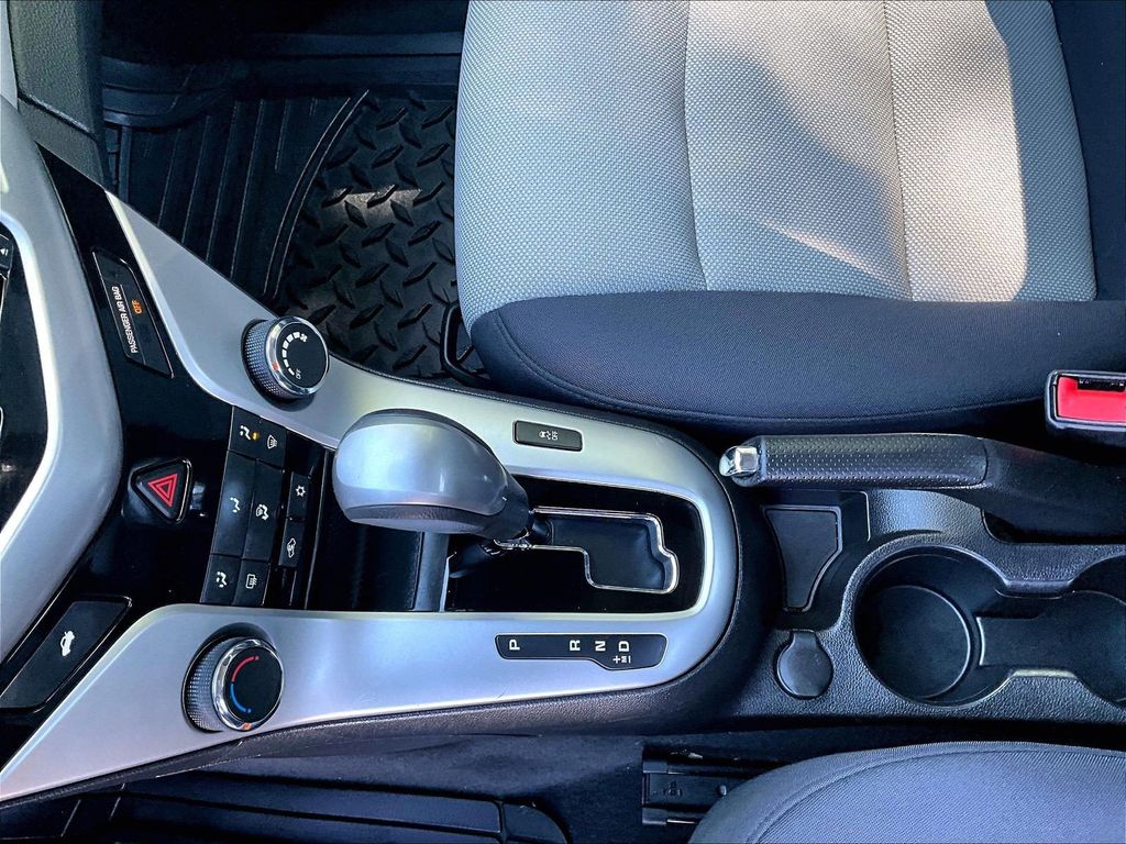 2016 Chevrolet Cruze Limited — photo 19
