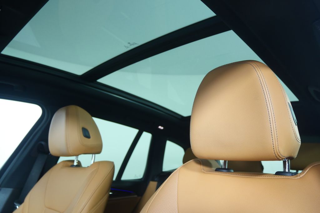 Thumbnail: 2022 BMW X3 - 12