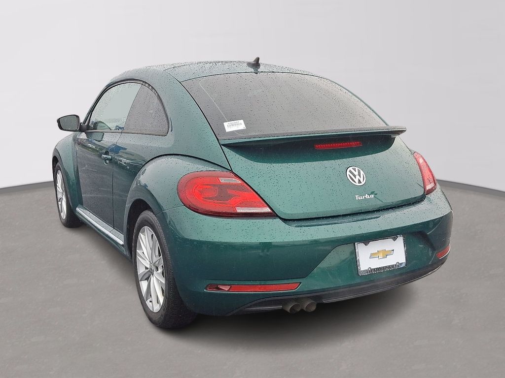 Thumbnail: 2018 Volkswagen Beetle - 4