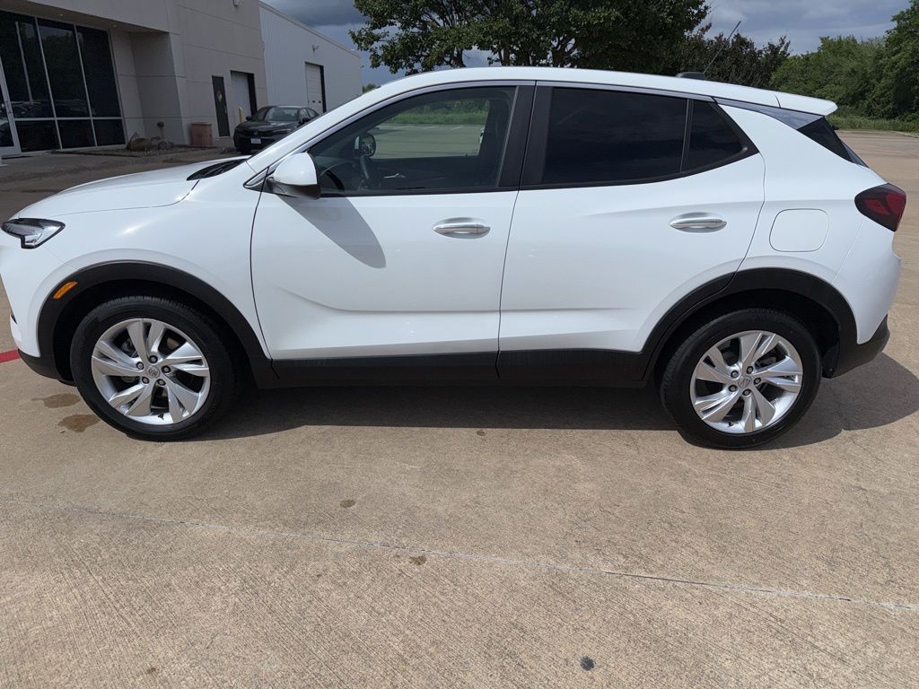 Summit White 2025 Buick Encore GX Preferred FWD SUV / Crossover Front-Wheel Drive Continuously Variable Transmission