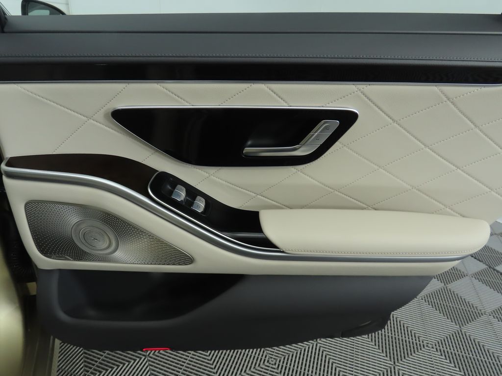 Thumbnail: 2026 Mercedes-Benz S-Class - 29